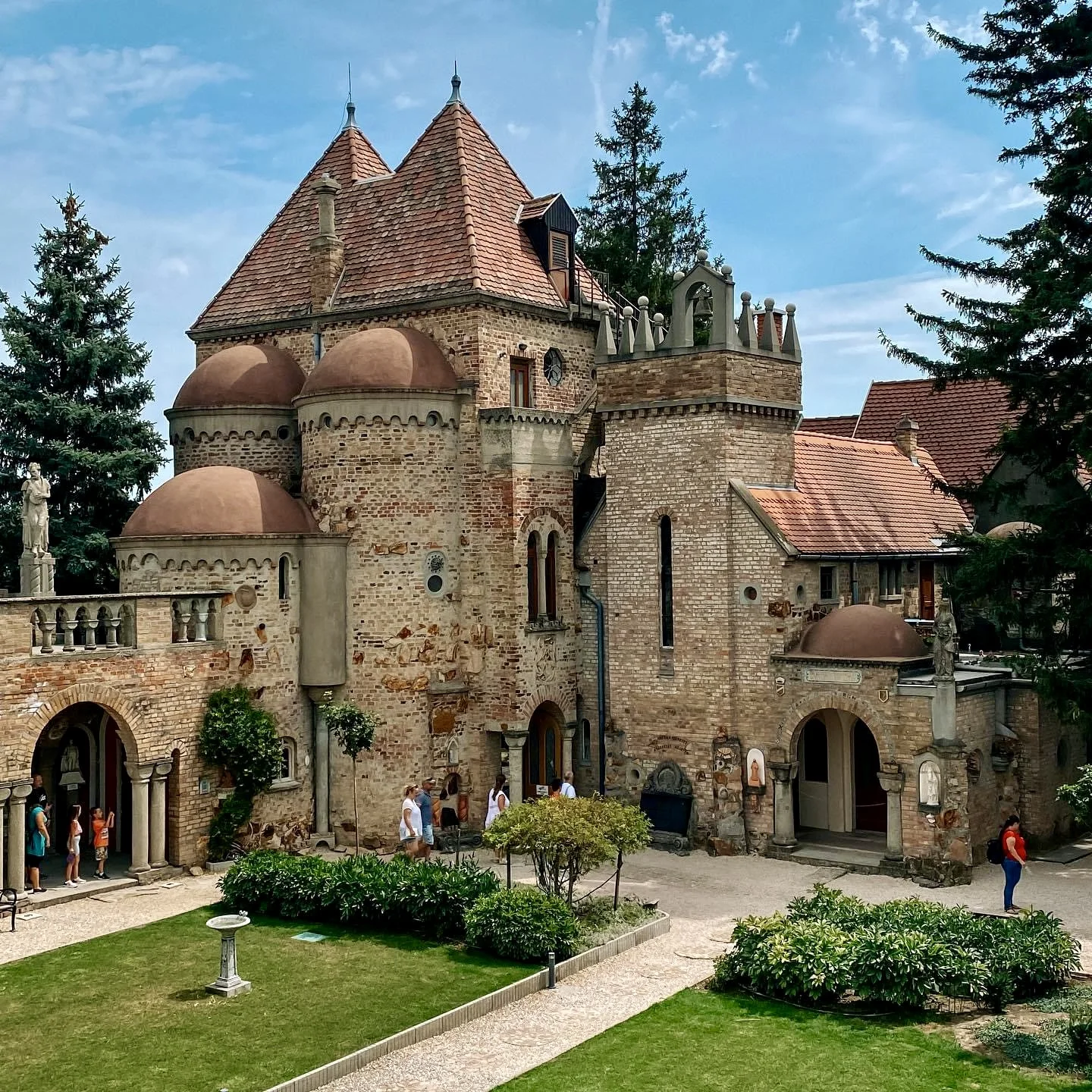 Képgaléria