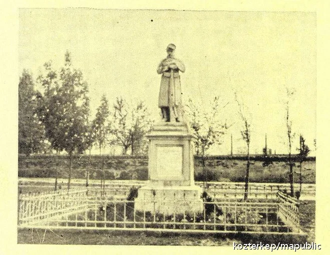 BEREKBÖSZÖRMÉNYI HŐSI EMLÉKMŰ (1927)