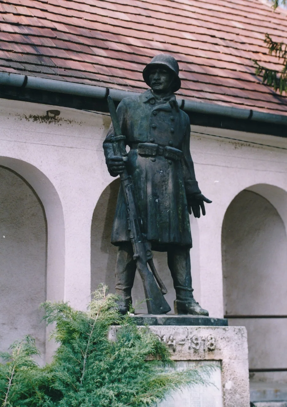 KAJÁSZÓ ELSŐ VILÁGHÁBORÚS EMLÉKMŰVE (1939)