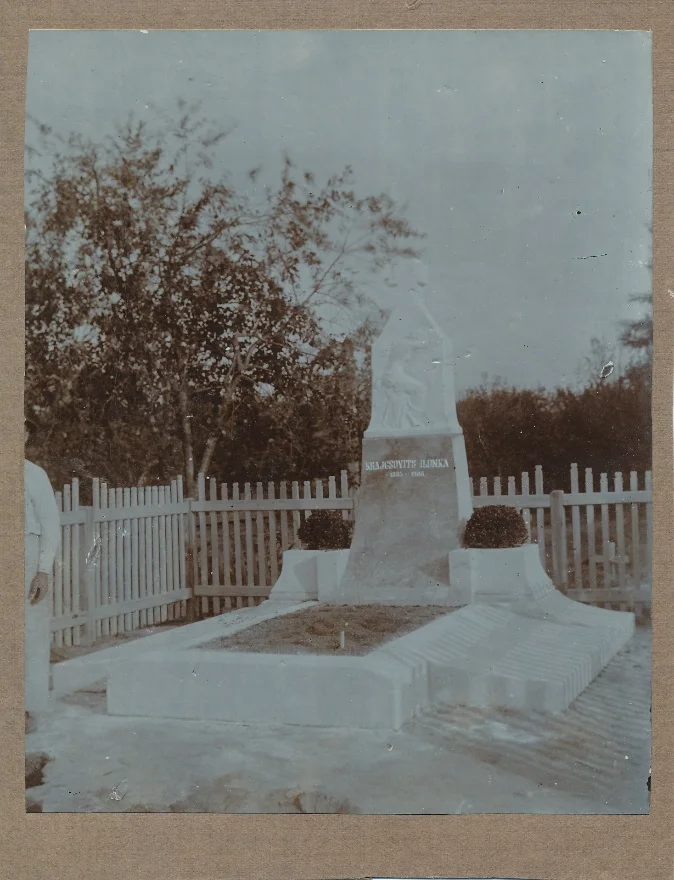 KRAJCSOVITS ILONA SÍREMLÉKE (1906)