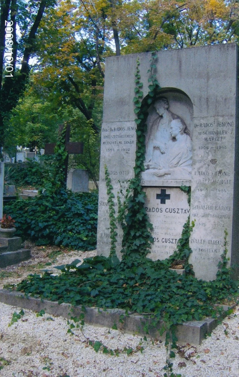 RADOS GUSZTÁV SÍREMLÉKE (1942)