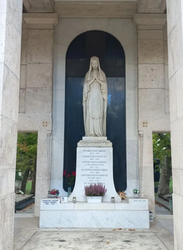 SCHMIDLECHNER KÁROLY SÍREMLÉKE – MADONNA (1910)