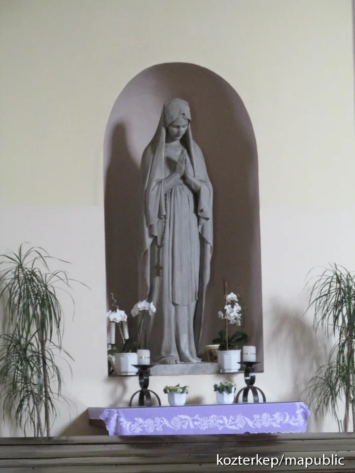 SCHMIDLECHNER KÁROLY SÍREMLÉKE – MADONNA (1910)