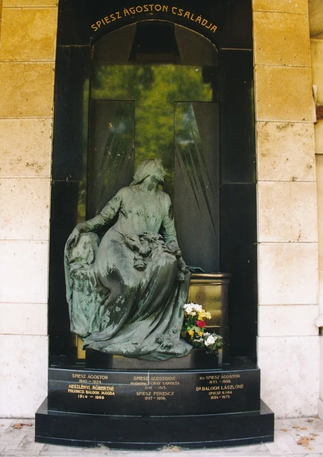 SPIESZ ÁGOSTON CSALÁDJÁNAK SÍREMLÉKE (1913)